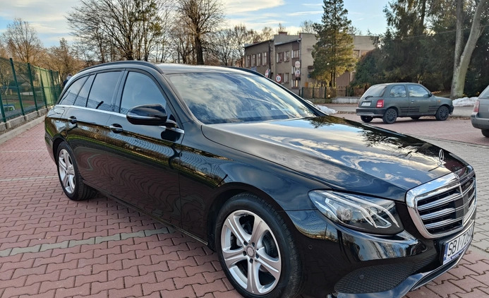 Mercedes-Benz Klasa E cena 93000 przebieg: 205000, rok produkcji 2017 z Chorzów małe 301